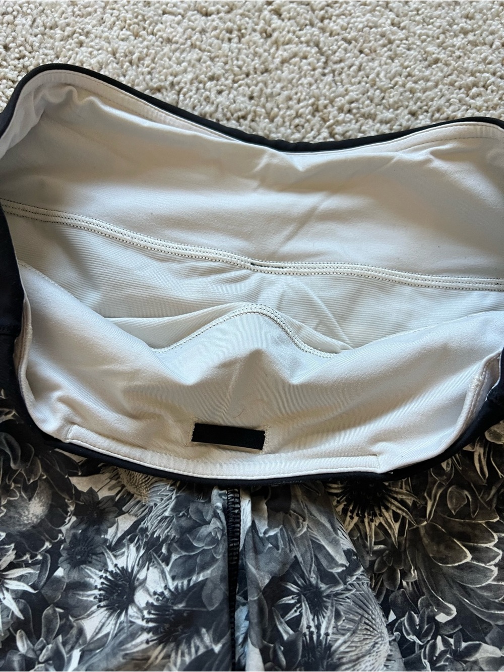 Lululemon Flowabunga Runtimes Short - Picture 3 of 7